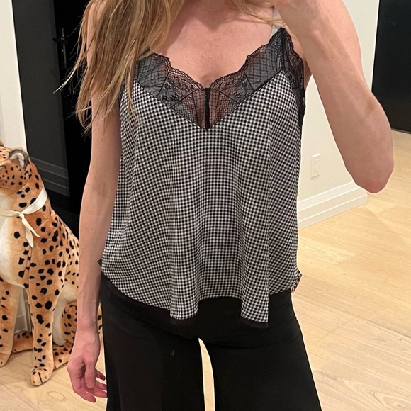 Checkered and lace spaghetti strap top - Picture 9 of 9